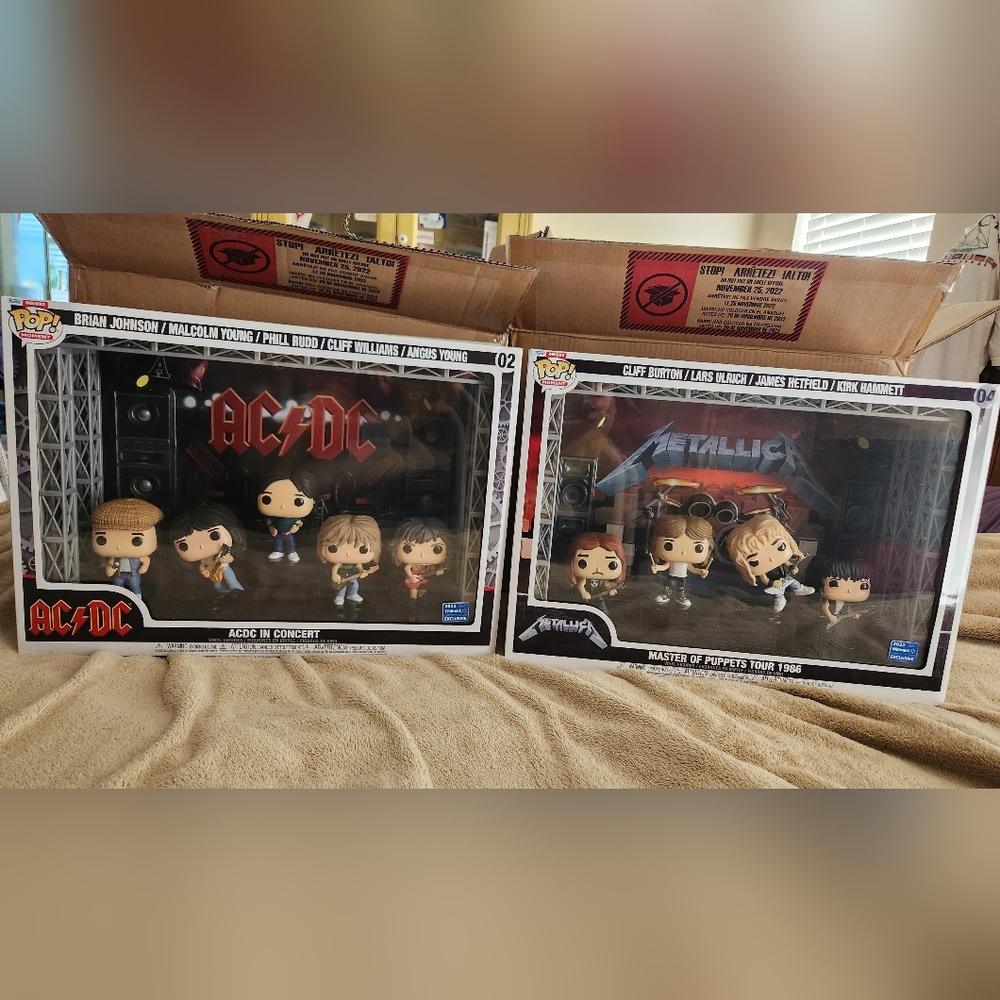 Funko Pop lot set of 2 Metallica & AC/DC